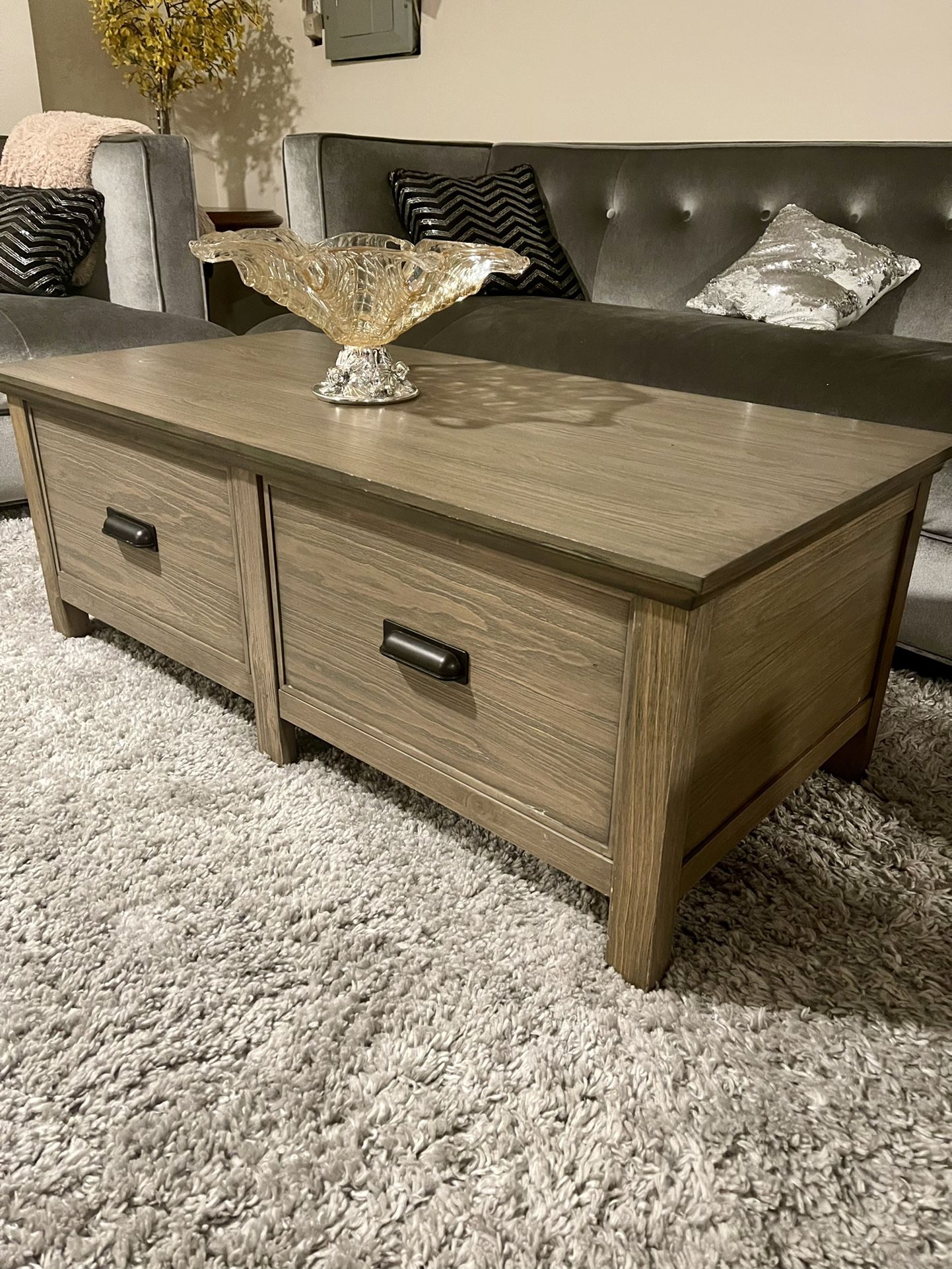 Coffee Table With drawers 
