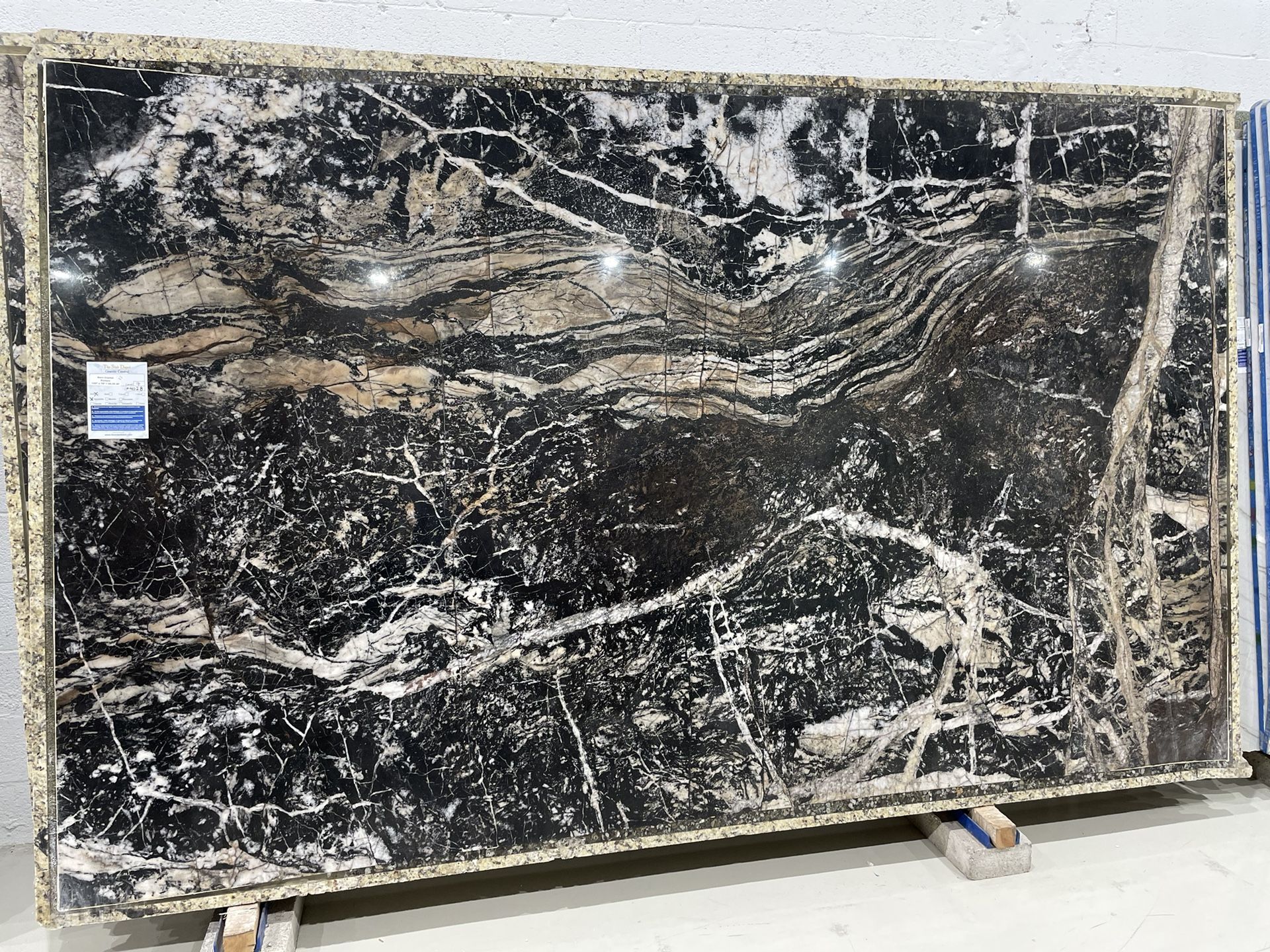 Quartzite Kitchen Countertop  Outdoor Kitchen  Bbq  Cocina