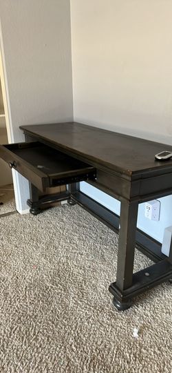 1 Drawer Desk