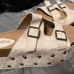 Soft Flat Sandals 