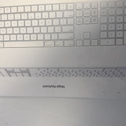 Apple Magic Keyboard