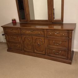 9 Drawer Dresser