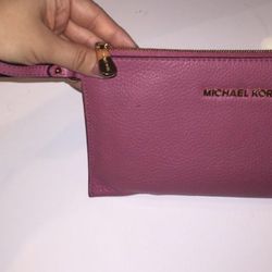 Michael Kors Wristlet