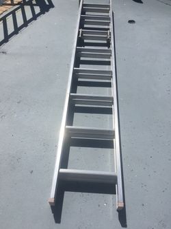 16 ft Louisville Aluminum Ladder
