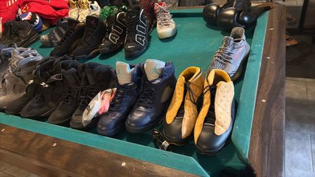 Shoes Jordan’s size 9 and 10