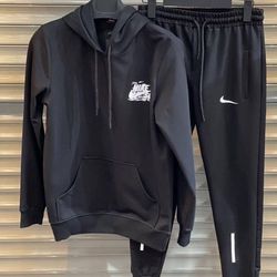 Men Nike Jogger Set
