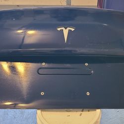Tesla Model 3 Trunk