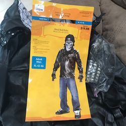 Costume