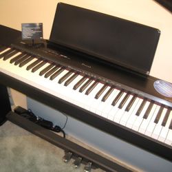 Casio Privia Digital Piano with Wood Console Stand and Pedal