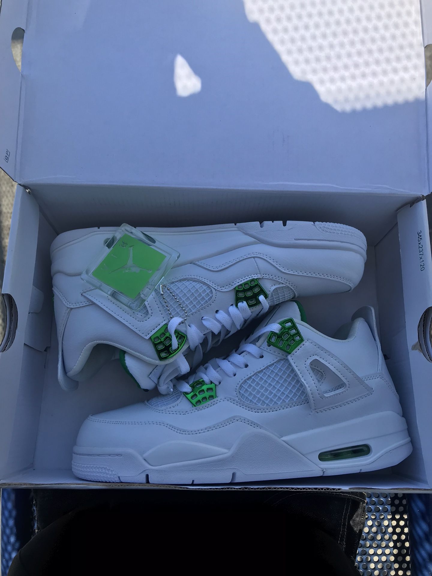 Jordan 4 Retro