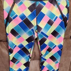 Woman's Fila Sport Leggings Size Medium Great Bold Colors 