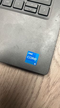 Dell latitude7420 corei5 11th Gen 2.4ghz  256gb ssd 8gb ram win 11
