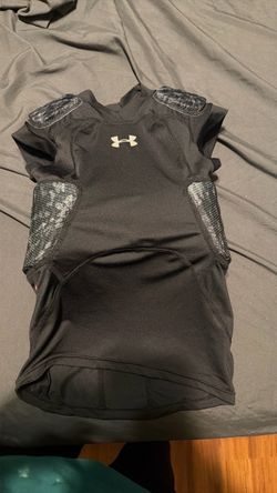 Under armor patting shirt for football