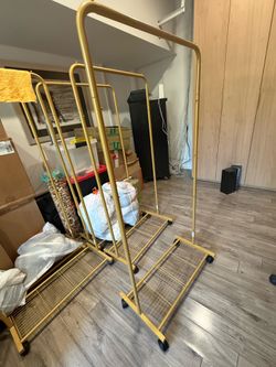 Clothing rack