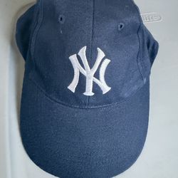 New York Yankees cap