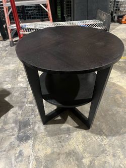Modern espresso/black round end table