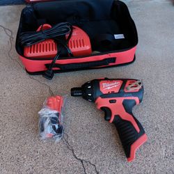 IMPACT DRILL MILWAUKEE 