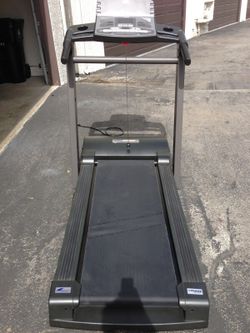 Reebok RBX475s Treadmill for Sale in Burbank CA OfferUp