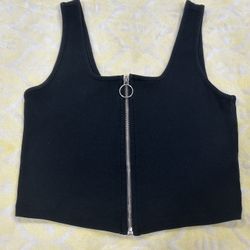 Black Shirt With Zipper 