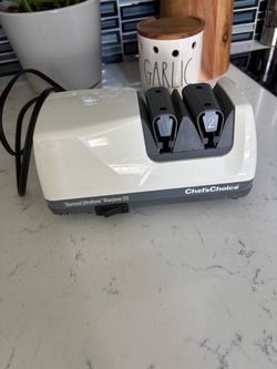 Chef'sChoice Diamond UltraHone Electric Knife Sharpener 312