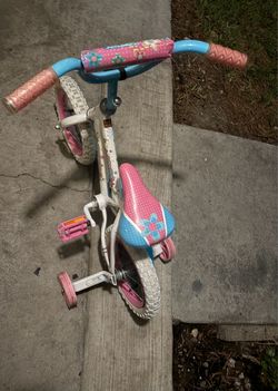 Girls huffy bike cycle