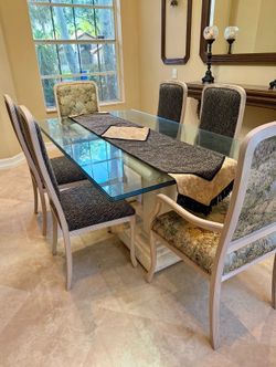 Dining room set