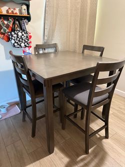 Dining table with 4 chairs