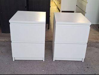 NIGHTSTANDS