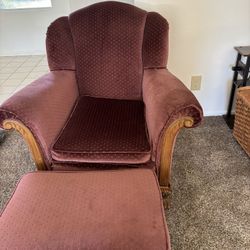 Chair With ottoman