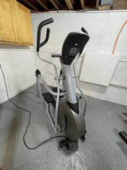 2016 Vision S7100 HRT Elliptical – Like New, Adjustable Resistance - Morristown, NJ