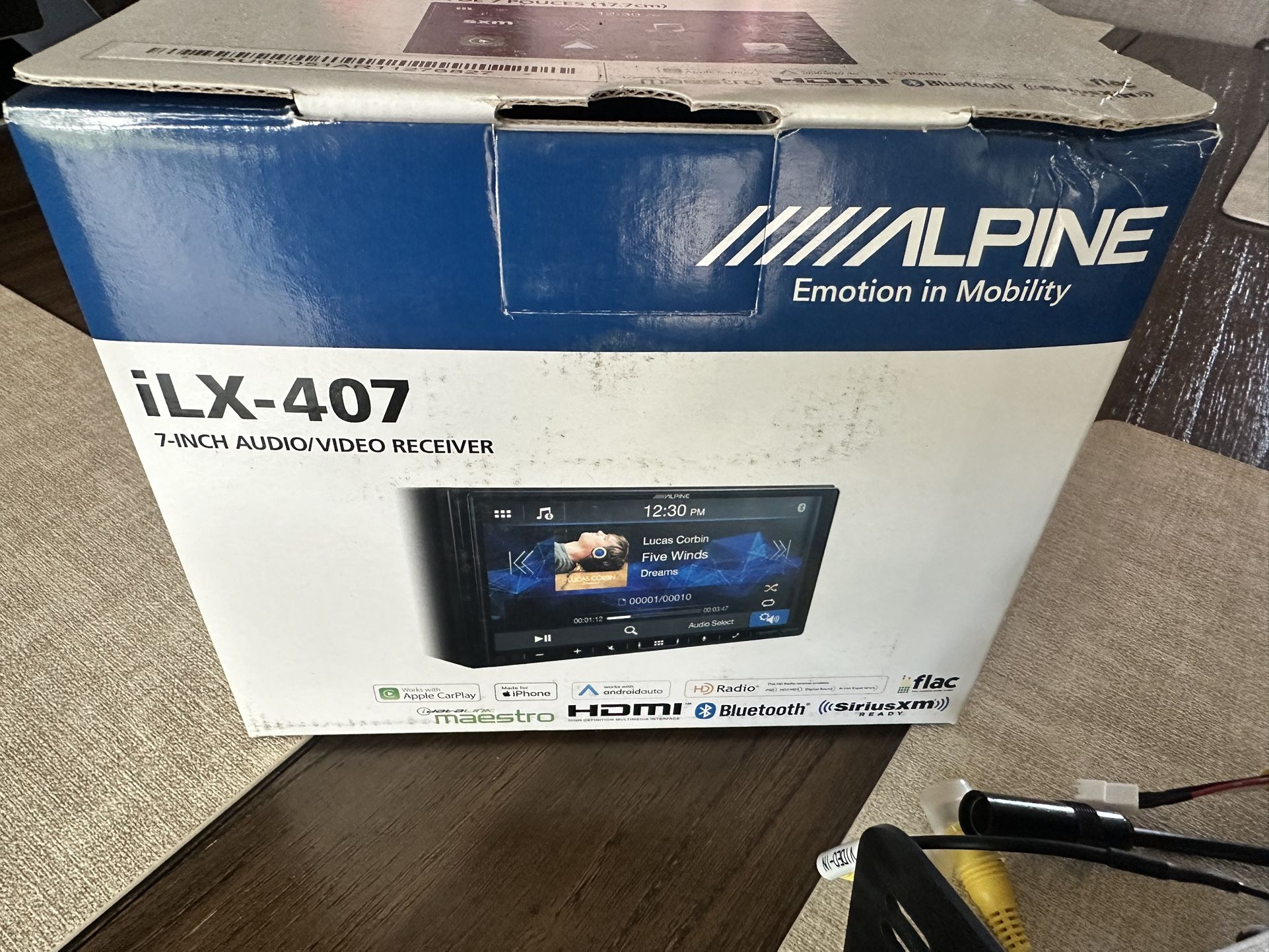 Alpine ILX-407 Car stereo