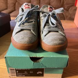 Supreme x Nike Blazer Low