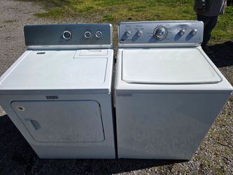 MATCHING SET MAYTAG TOP LOAD WASHER W/AGITATOR AND  ELECTRIC DRYER