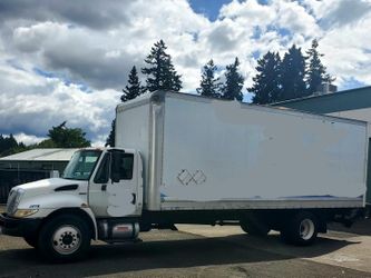 International Box Truck - 2011 - Diesel 