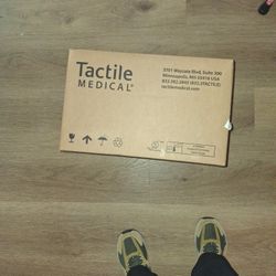 Compression  Machine With Sleeves