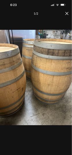Wood barrel oak