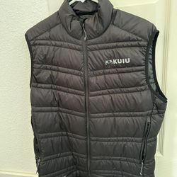 Kuiu Black Vest 