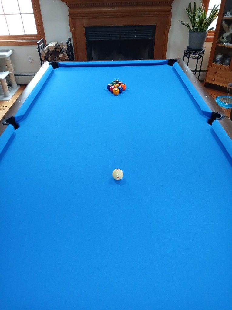 Pool Table 9 Feet