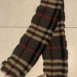Burberry authentic scarf pure cashmere good condition