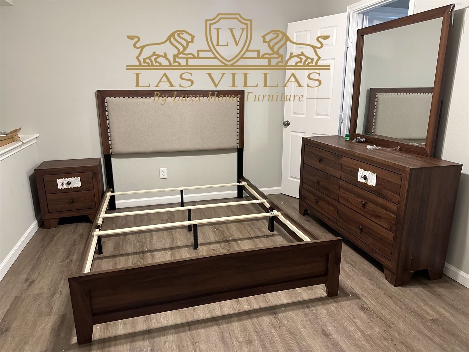 Brand New Bedroom Set ,Bed ,Dresser,Mirror,Nightstand