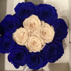 MOTHER’S DAY | PRESERVED ROSES DELUXE BOX |  WHITE & BLUE | NEW  