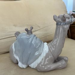 LLADRO CAMEL-Large 
