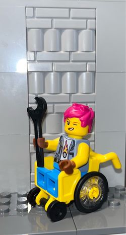 No Limits Mechanic - City LEGO Minifigure