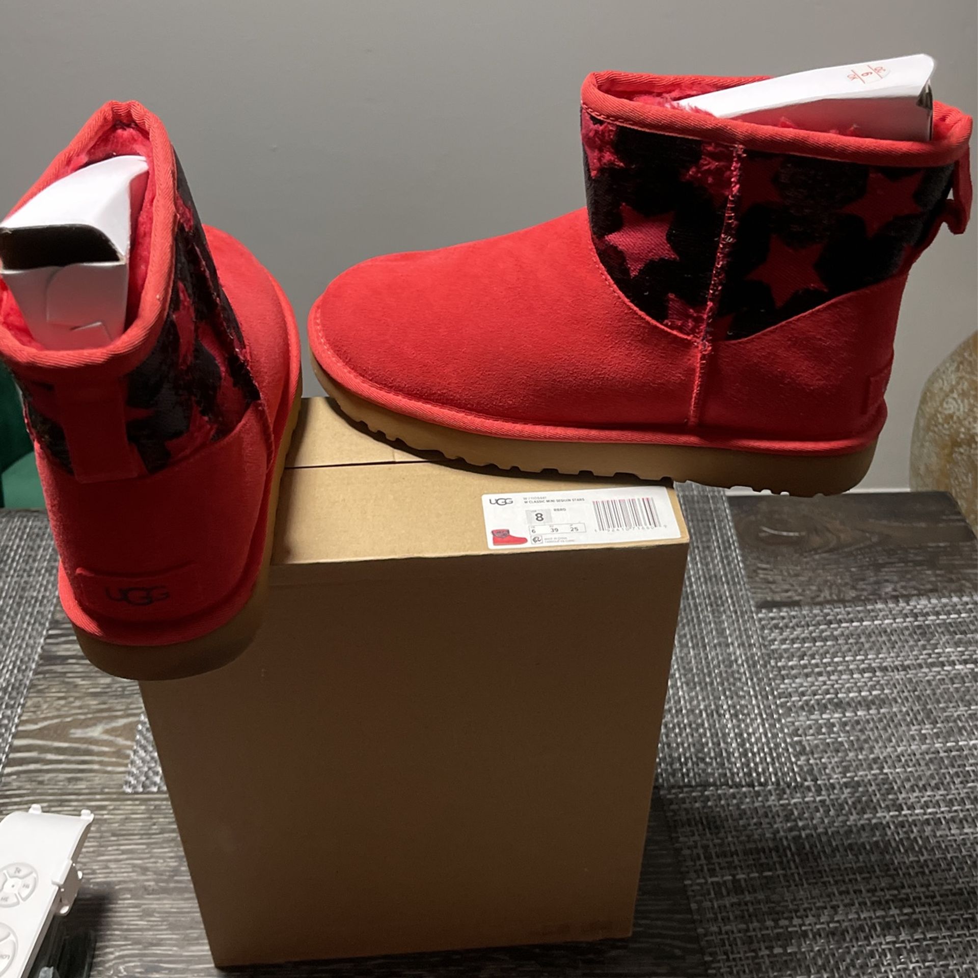 UGG classic mini sequence