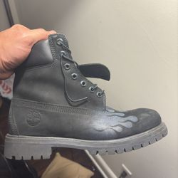 Loso  Flame Timberland Boots Size 9