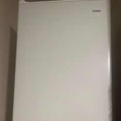 Compact Mini Fridge Refrigerator Door Energy Freezer