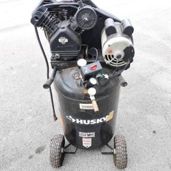 Husky 30 Gallon Compressor 