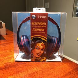 DC iHome, headphones with Line in microphone Wonder Woman new in box