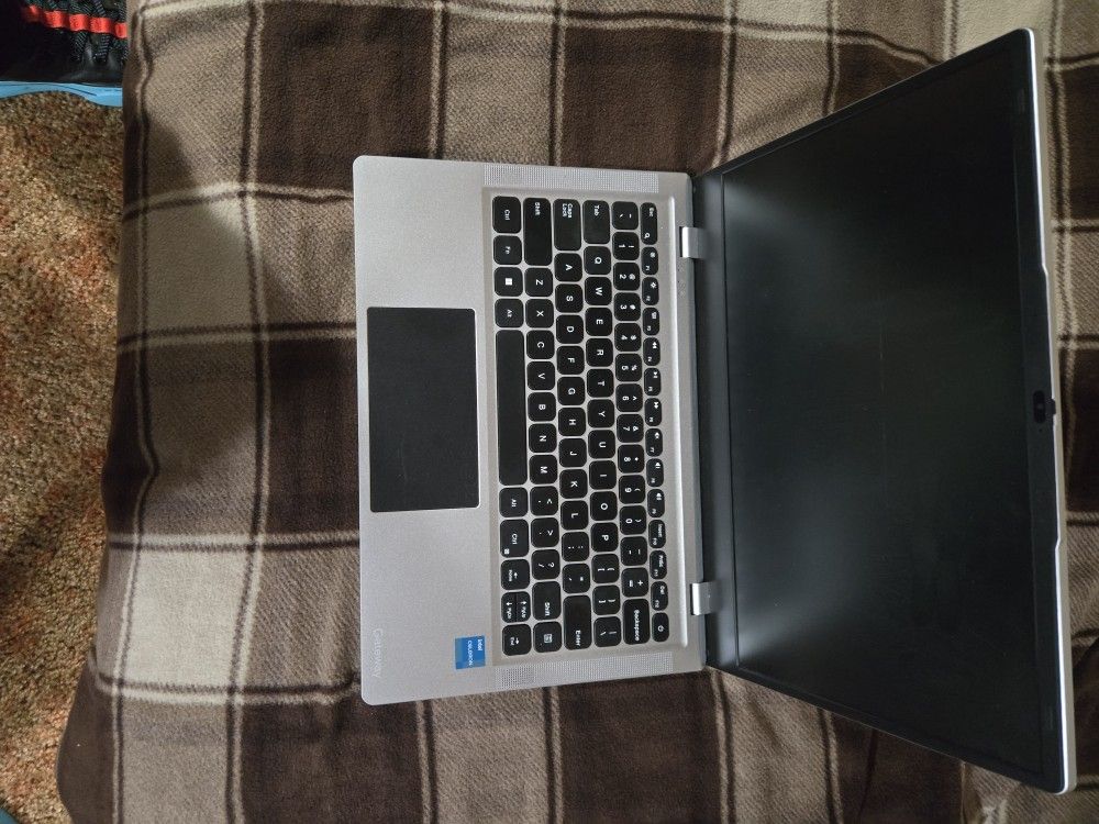 Gateway 14.1 Laptop - Intel Celeron 4GB RAM -128g Storage