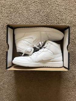 Nike Air Jordan 1 Mid Triple White (Size 8.5) 👟
